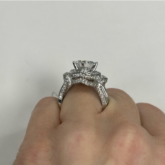 🔹️Suzy Levian🔹️ Sterling Silver White CZ Engagement Ring Size # 7 - Picture 7 of 7